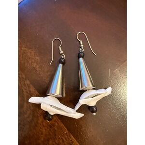 Modernist Resin Dangle Earrings Silver Tone Cone Statement Art deco